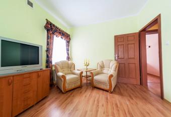 Uroczysko has rooms with a private hot tub