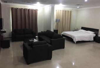 Noble Rose Apartment has Balcony rooms