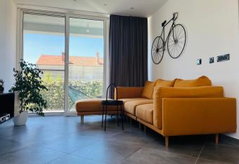 Kia Ora apartment allows 18 year olds to book a room