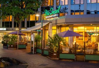 Insel Hotel Bonn - Superior allows 18 year olds to book a room