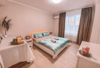 Cozy Sky Apartment allows 18 year olds to book a room