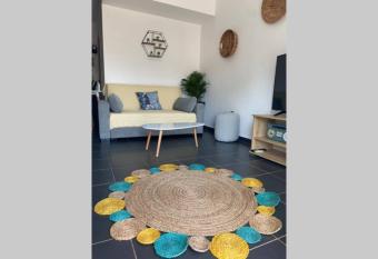 Studio Marika allows 18 year olds to book a room