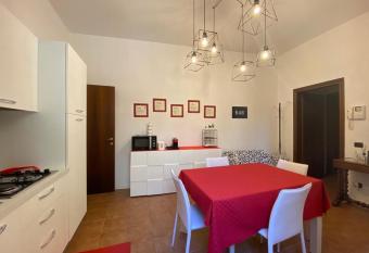 6.4.6 - Via Jodi 6 allows 18 year olds to book a room