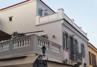 Elayio Old Town has Balcony rooms