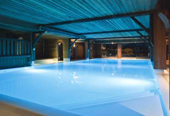 Chalet-H  tel La Marmotte, La Tapiaz & SPA, The Originals Relais has Balcony rooms