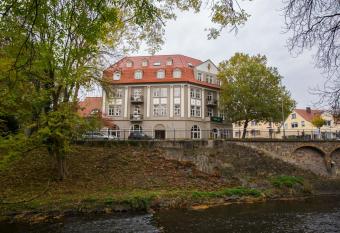 aappartel APARTHOTEL Herford allows 18 year olds to book a room