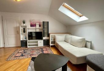 Sarajevo Kings Apartments has rooms with a private hot tub