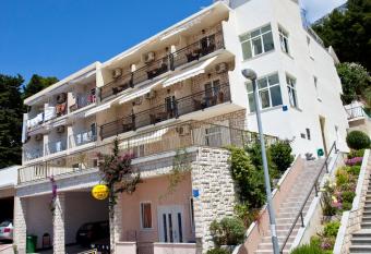 Apartments Mati   has Balcony rooms