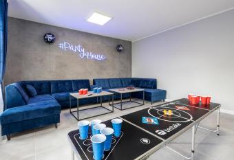 #PartyHouse Poznan Wilda has Balcony rooms