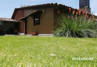 Bonita Caba  a a solo 7 mins del centro de Tapalpa has Balcony rooms