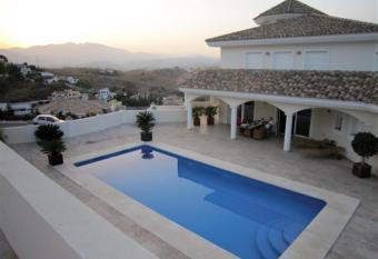 Luxurious villa in the sun has Balcony rooms