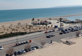 Empuriabrava Front de Mer has Balcony rooms