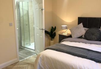 CuteRooms allows 18 year olds to book a room