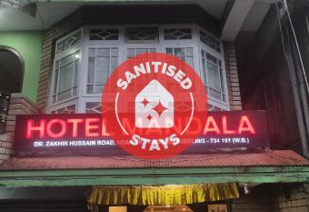 OYO 82160 Hotel Mandala allows 18 year olds to book a room