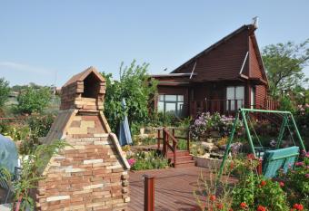 Hahar Aatzil allows 18 year olds to book a room