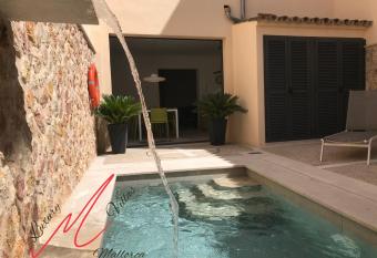 VILLA BROOKLYN -LUXURY TOWN HOUSE IN POLLENSA has Balcony rooms