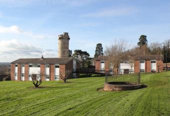 Accommodation at Salomons Estate allows 18 year olds to book a room