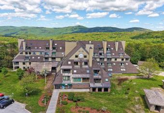 Mountain Green Resort by Killington VR- 1 Bedrooms has Balcony rooms