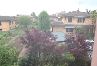 Appartamento a due passi da Mantova allows 18 year olds to book a room