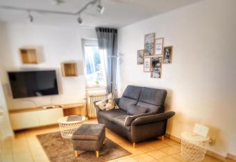 Sonnenpl  tzchen mit Dachterasse mitten in Wiehl has Balcony rooms