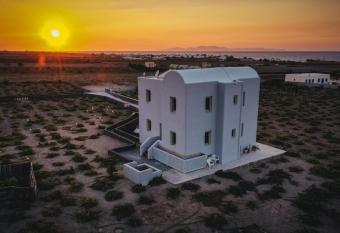 Abelonas Houses has Balcony rooms