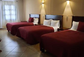 Suites Del Risco has Balcony rooms