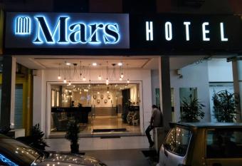 Mars Hotel allows 18 year olds to book a room