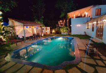 SeaBreezefield Villa has Balcony rooms