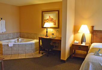 Best Western Plus Country Inn & Suites has Balcony rooms