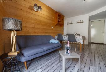 Appartement centre ville parking balcon et wi fi has Balcony rooms