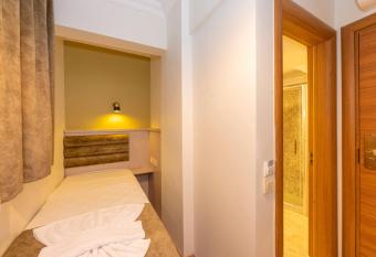 Bazaar Hotels Old City has Balcony rooms