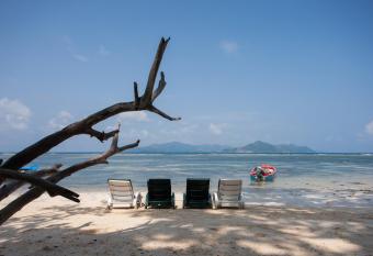 Le Relax Self Catering Apartment has Balcony rooms