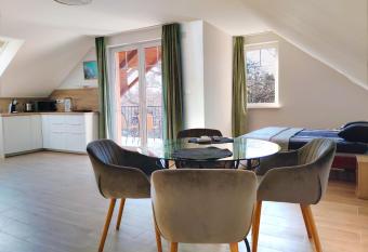 Dali Apartment Szentendre has Balcony rooms