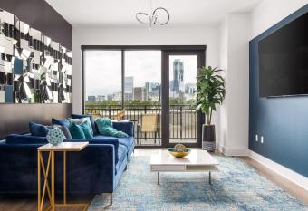 Luxuriously Cozy Buckhead Haven allows 18 year olds to book a room