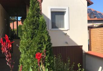 Apartman TinaSol has Balcony rooms