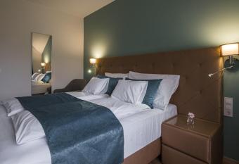 Kist  cs  k Food & Room has Balcony rooms