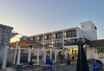 The Ludlam Hotel has Balcony rooms