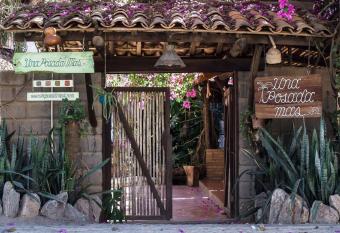 Una Posada Mas has Balcony rooms