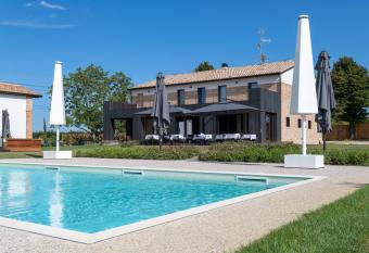 Sei Sequoie has Balcony rooms