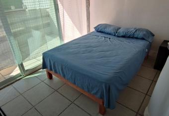 IOW4 HN Studio allows 18 year olds to book a room