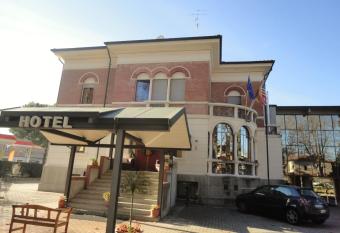 Hotel Villa Reale has Balcony rooms