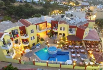 Ariadni Palace allows 18 year olds to book a room