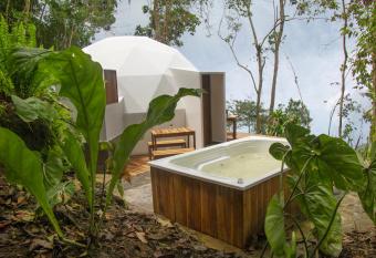 Terramia Estate has rooms with a private hot tub