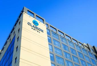 Clarion Hotel Jeddah Airport has Smoking rooms