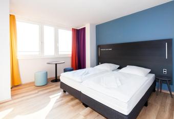 a&o Prague Rhea allows 18 year olds to book a room