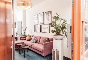 Fabelhafte Wohnungen in der Altstadt allows 18 year olds to book a room