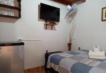 La Casa Maruja Habitaci  n doble P allows 18 year olds to book a room