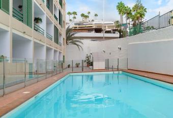 Pippa  s House has Balcony rooms