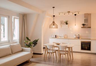 ZION Apartments has Balcony rooms