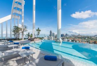 Arbour Hotel and Residence has Balcony rooms